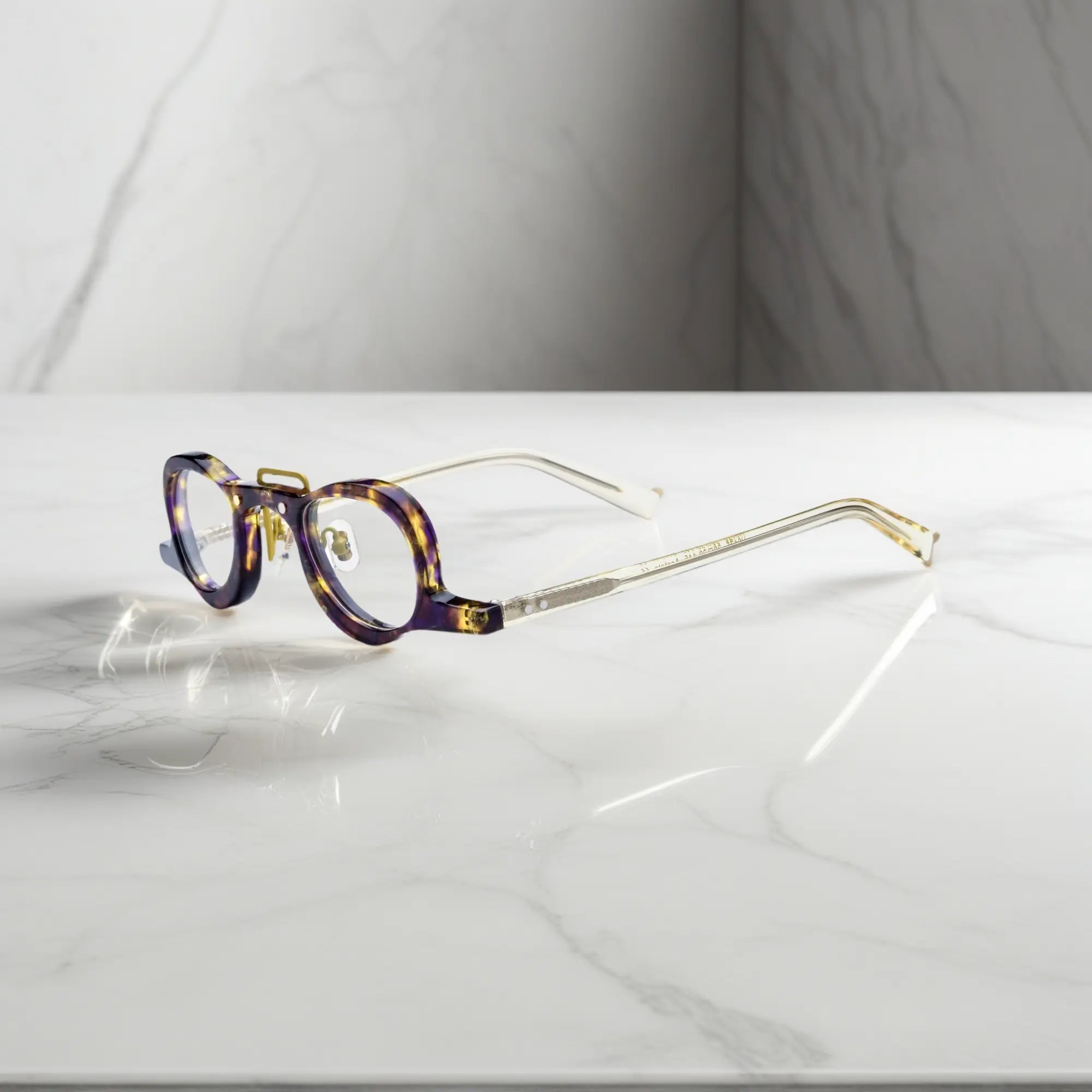 Side profile of VoyueLens™ Havana Tortoise vintage style eyeglass frames
